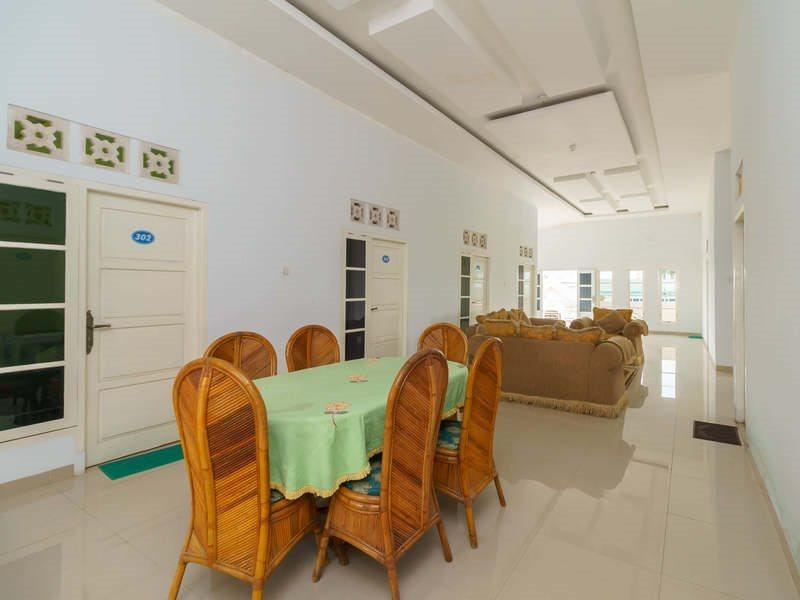 Reddoorz Syariah Near Simpang Sekip Palembang Hotel Екстериор снимка