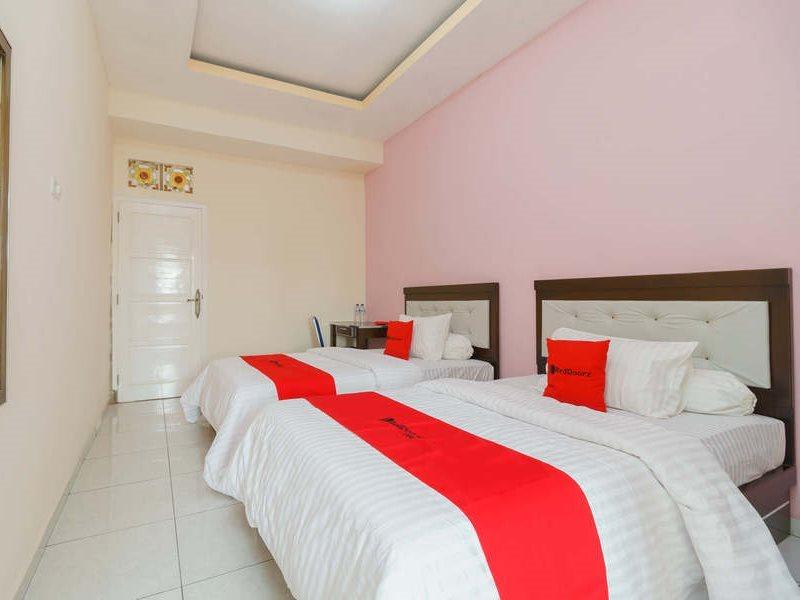 Reddoorz Syariah Near Simpang Sekip Palembang Hotel Екстериор снимка