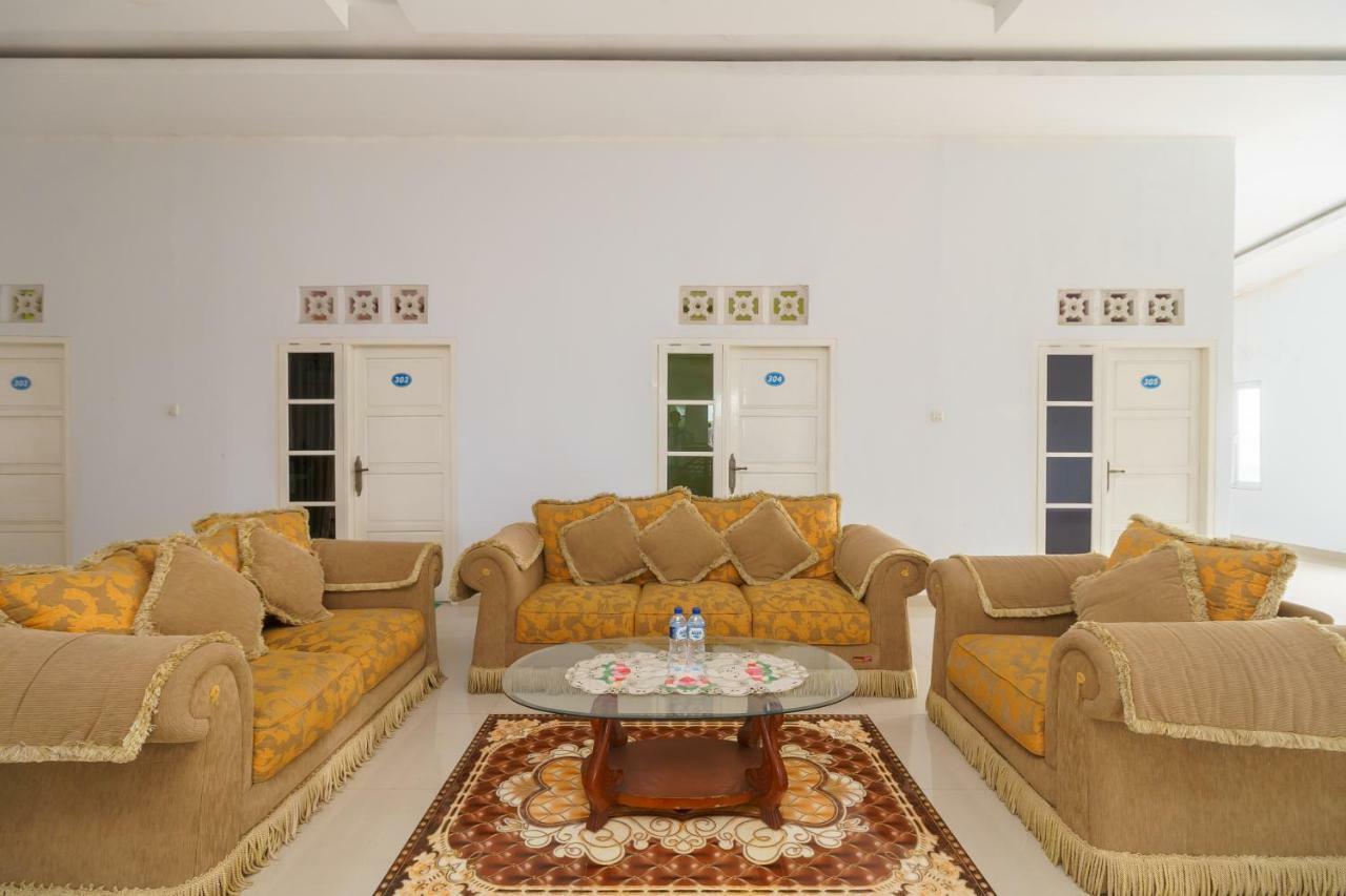 Reddoorz Syariah Near Simpang Sekip Palembang Hotel Екстериор снимка