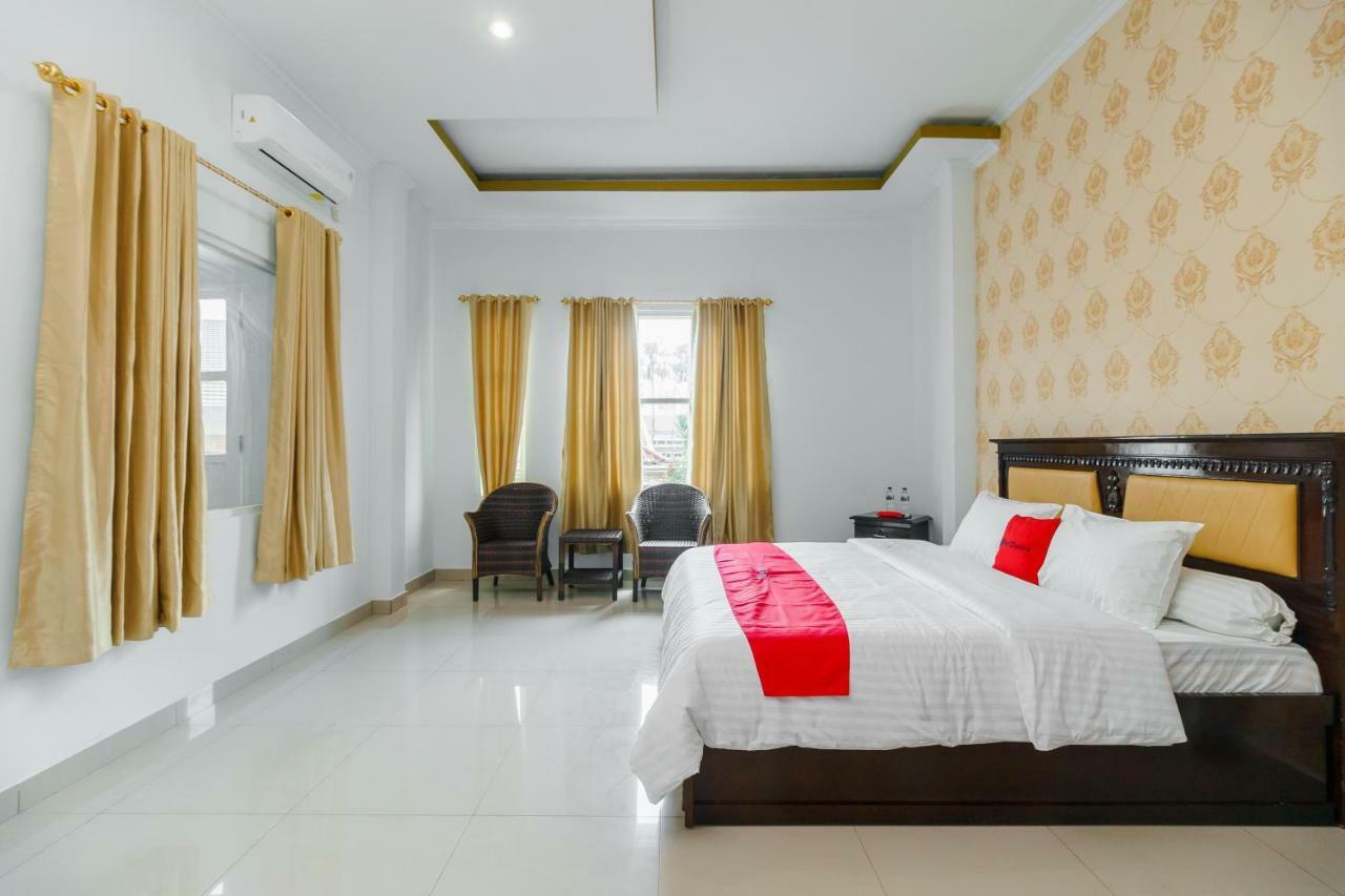 Reddoorz Syariah Near Simpang Sekip Palembang Hotel Екстериор снимка