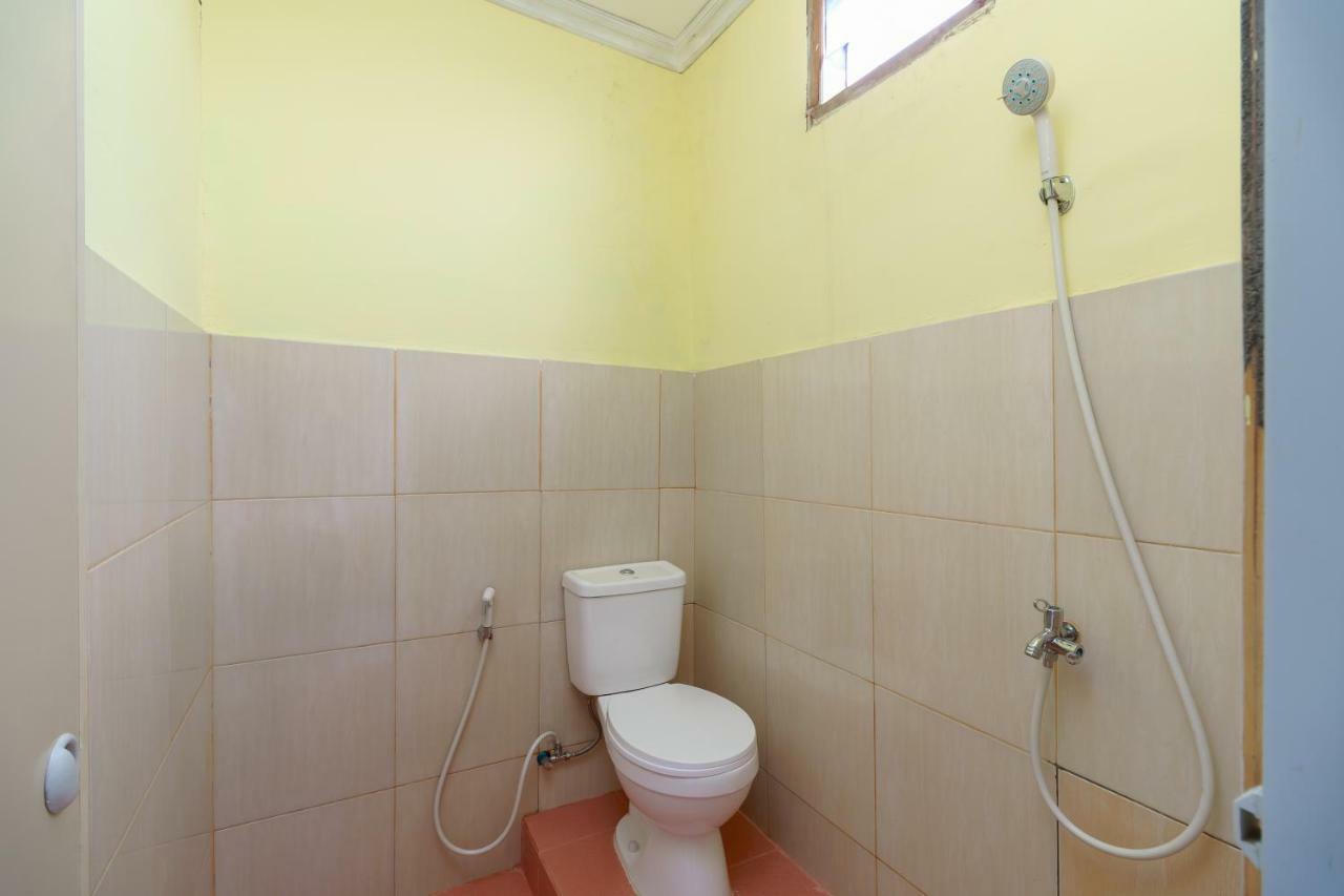 Reddoorz Syariah Near Simpang Sekip Palembang Hotel Екстериор снимка