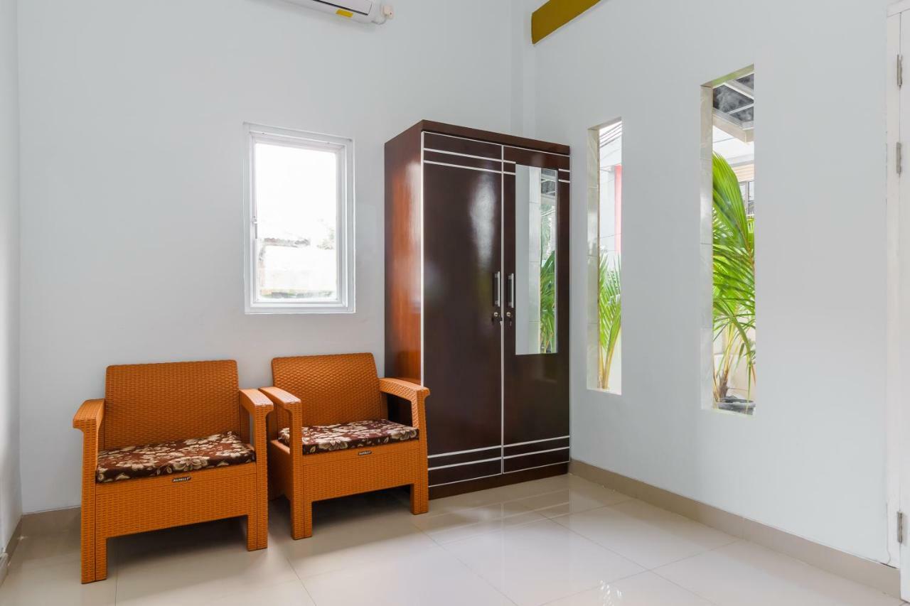 Reddoorz Syariah Near Simpang Sekip Palembang Hotel Екстериор снимка